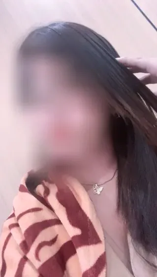 Debora, 34 anni
